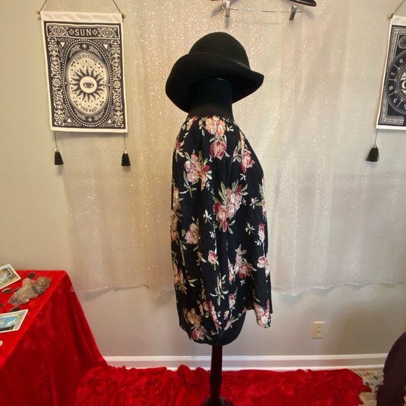 Large Chaps Floral Button Up Blouse Top - Picture 4 of 8